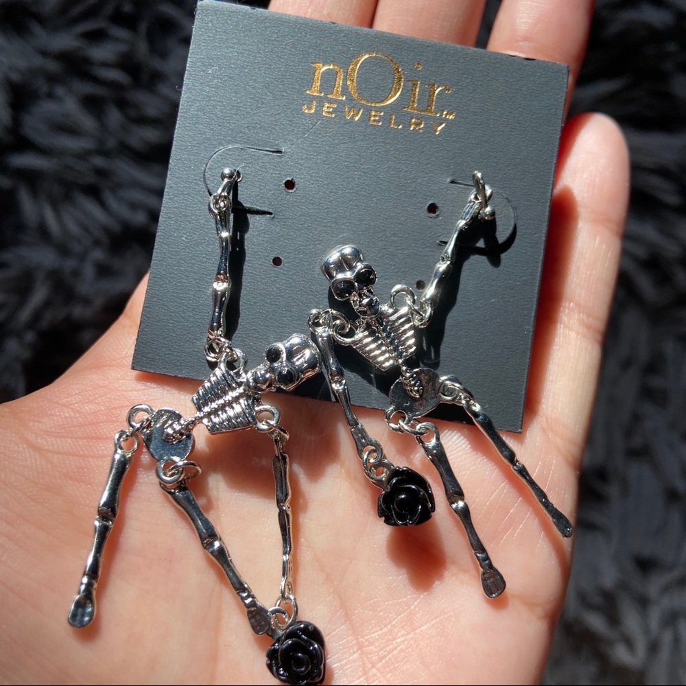 Skeleton w/ black rose earrings